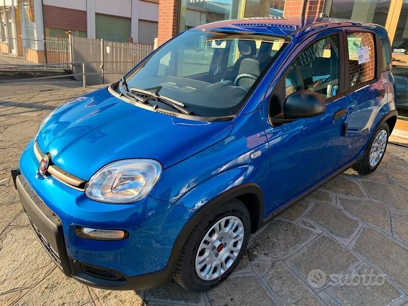 Usata Fiat Panda S 70 CV (51 kW) 2024 Blu/azzurro Utilitaria