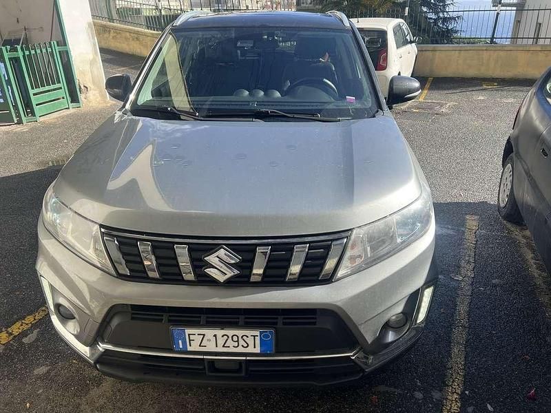 Usata Suzuki Vitara 140 CV (102 kW) 2019 Argento SUV