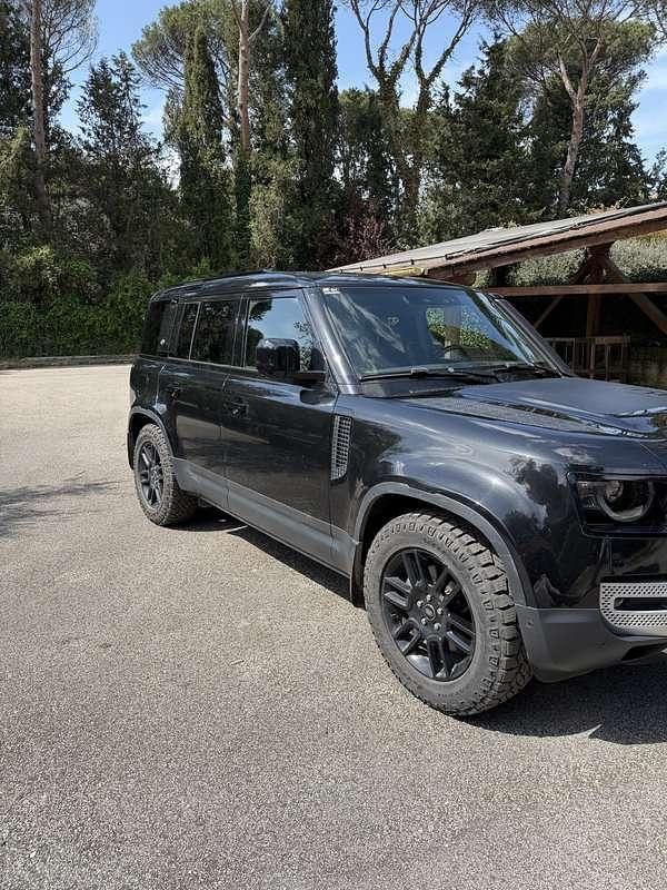Gebraucht Land Rover Defender SE 249 PS (183 kW) 2021 Schwarz SUV