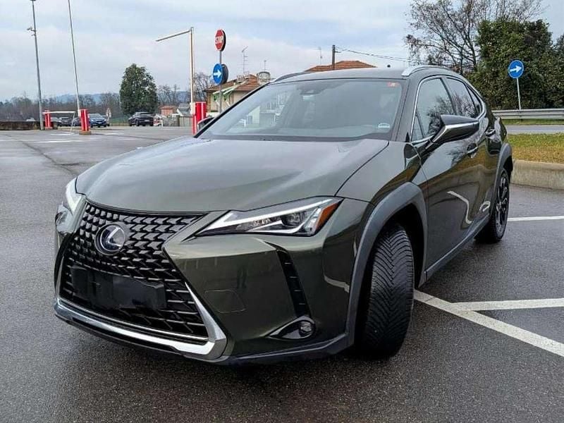 Verde Usata 2019 Lexus UX 250h Executive Line SUV | 18.000 € (Cara) - Immagine 1/4