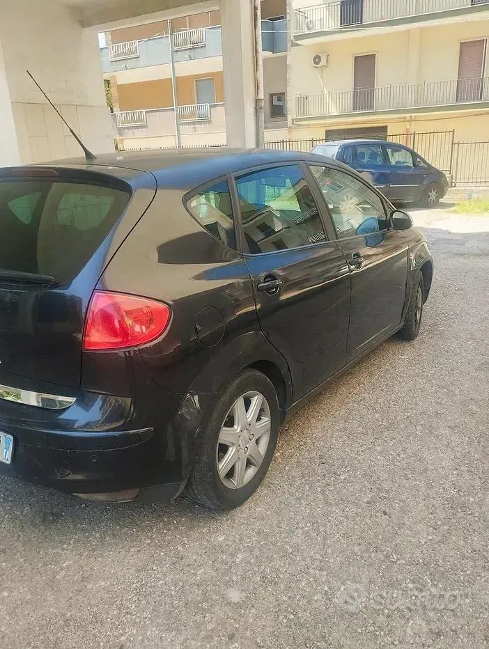 Usata Seat Altea 105 CV (77 kW) 2007 Nero Utilitaria