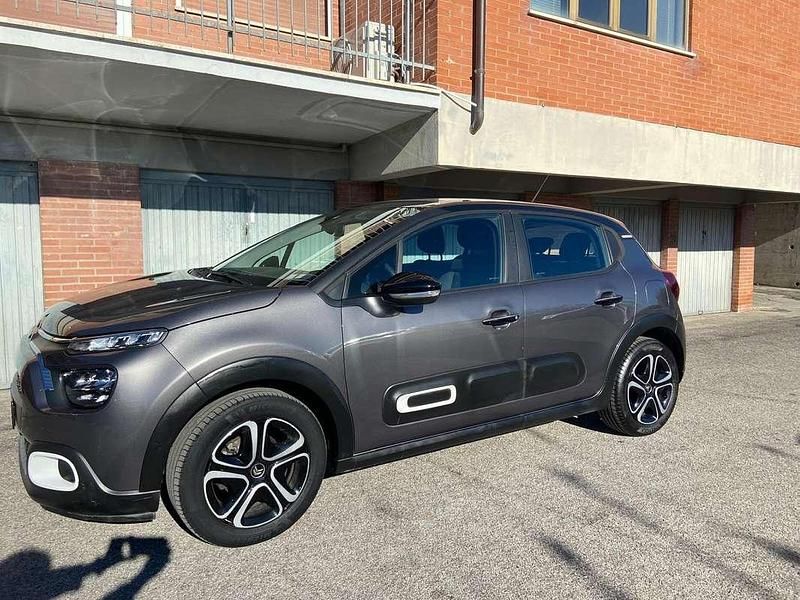 Grigio Usata 2022 Citroën C3 PureTech Tre volumi | 10.900 € (Buon prezzo) - Immagine 1/4