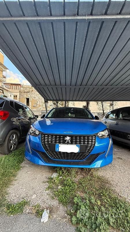 Usata Peugeot 208 102 CV (75 kW) 2023 Blu Utilitaria