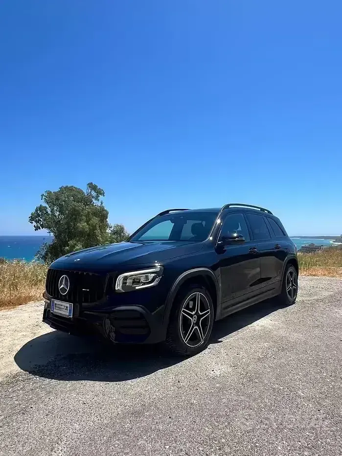 Usata Mercedes GLB200 AMG 150 CV (110 kW) 2020 Nero SUV