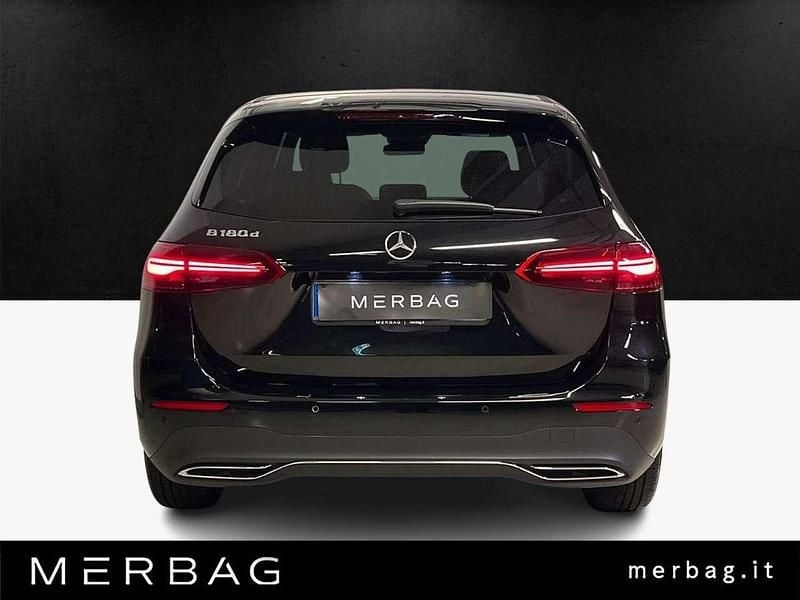 Usata Mercedes B180 Advanced 116 CV (85 kW) 2025 Nero Monovolume