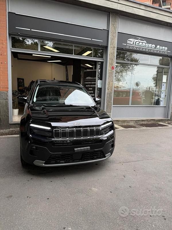 Nero Usata 2024 Jeep Avenger Summit SUV | 24.999 € (Buon prezzo) - Immagine 1/4