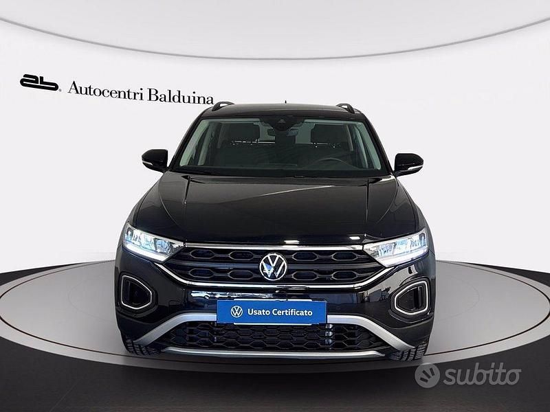 Usata VW T-Roc Life 150 CV (110 kW) 2024 Nero perla SUV