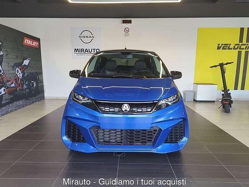 Nuova Aixam City GTO 88 CV (64 kW) 2025 Blu Berlina