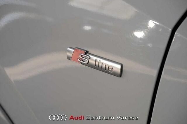 Usata Audi Q2 S-Line 150 CV (110 kW) 2024 Bianco ghiaccio SUV