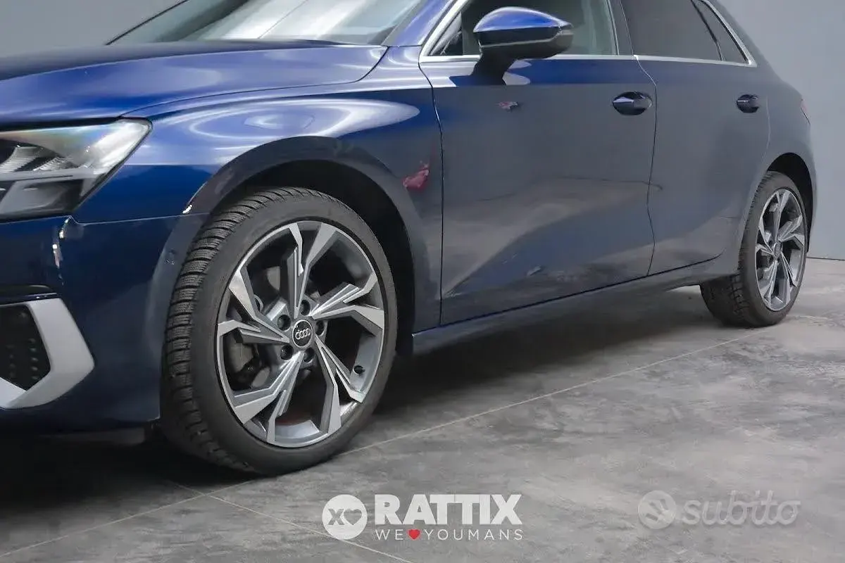 Usata Audi A3 Advanced 116 CV (85 kW) 2023 Blu navarra Berlina