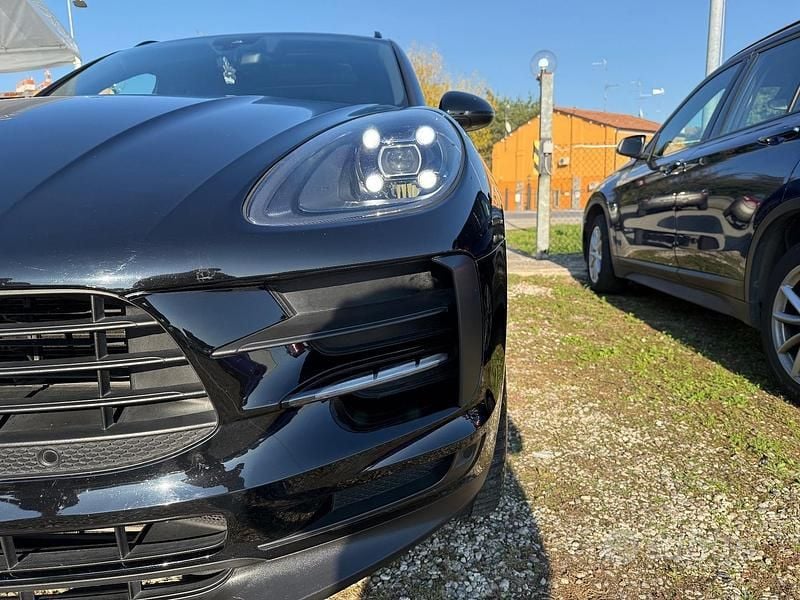 Usata Porsche Macan 266 CV (195 kW) 2022 Nero SUV