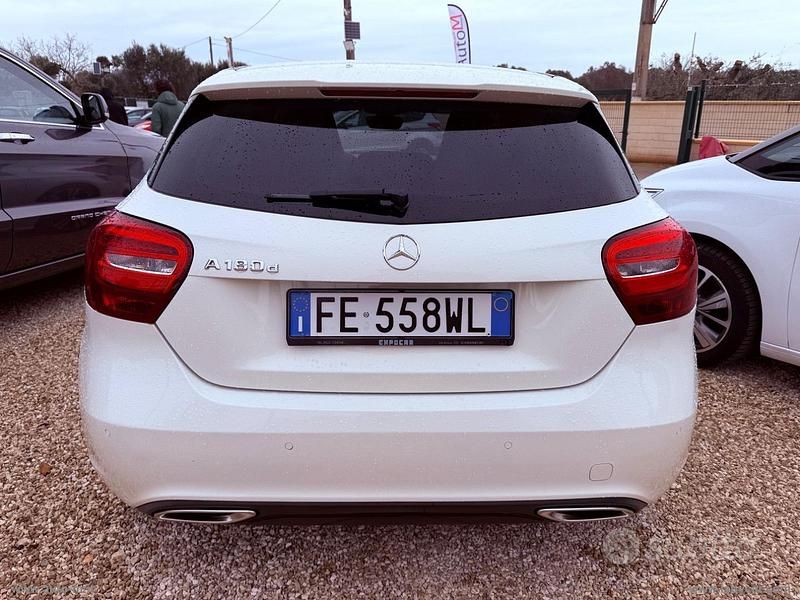 Usata Mercedes A180 108 CV (79 kW) 2016 Bianco Berlina