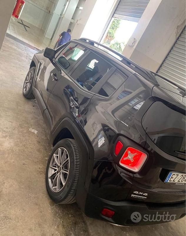 Usata Jeep Renegade 140 CV (102 kW) 2015 Nero SUV