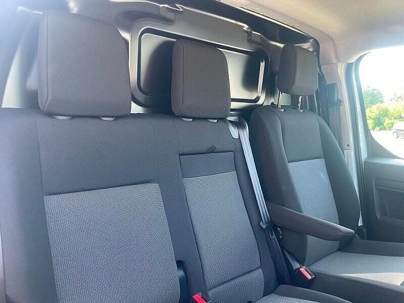 Usata Opel Vivaro S 120 CV (88 kW) 2024 Bianco Monovolume