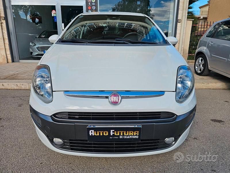 Usata Fiat Punto Evo Emotion 77 CV (56 kW) 2010 Bianco Utilitaria