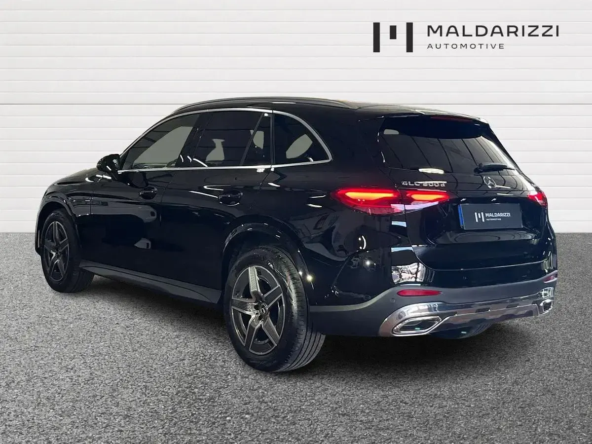 Usata Mercedes GLC300e Advanced 2025 Nero SUV
