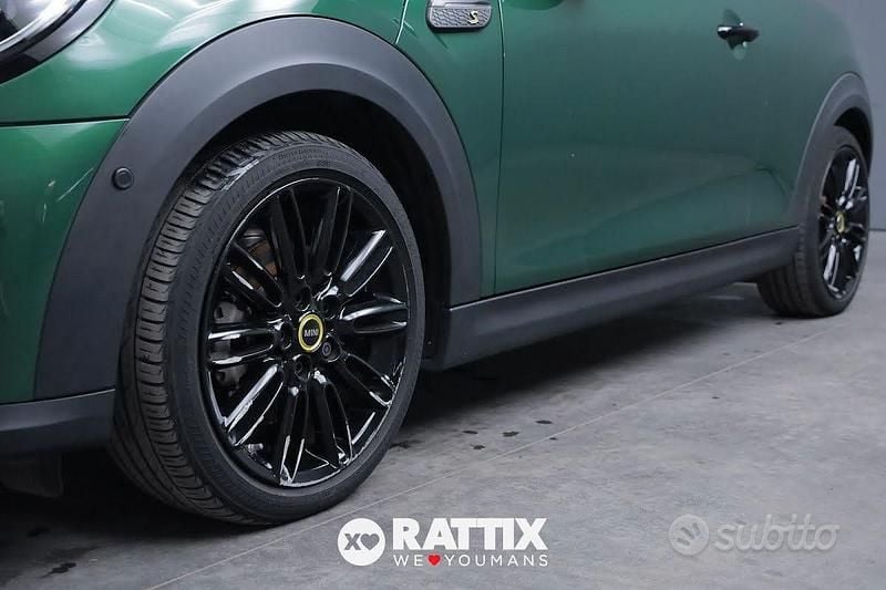 Usata Mini Cooper SE 74 kW (101 CV) 2022 Verde Utilitaria