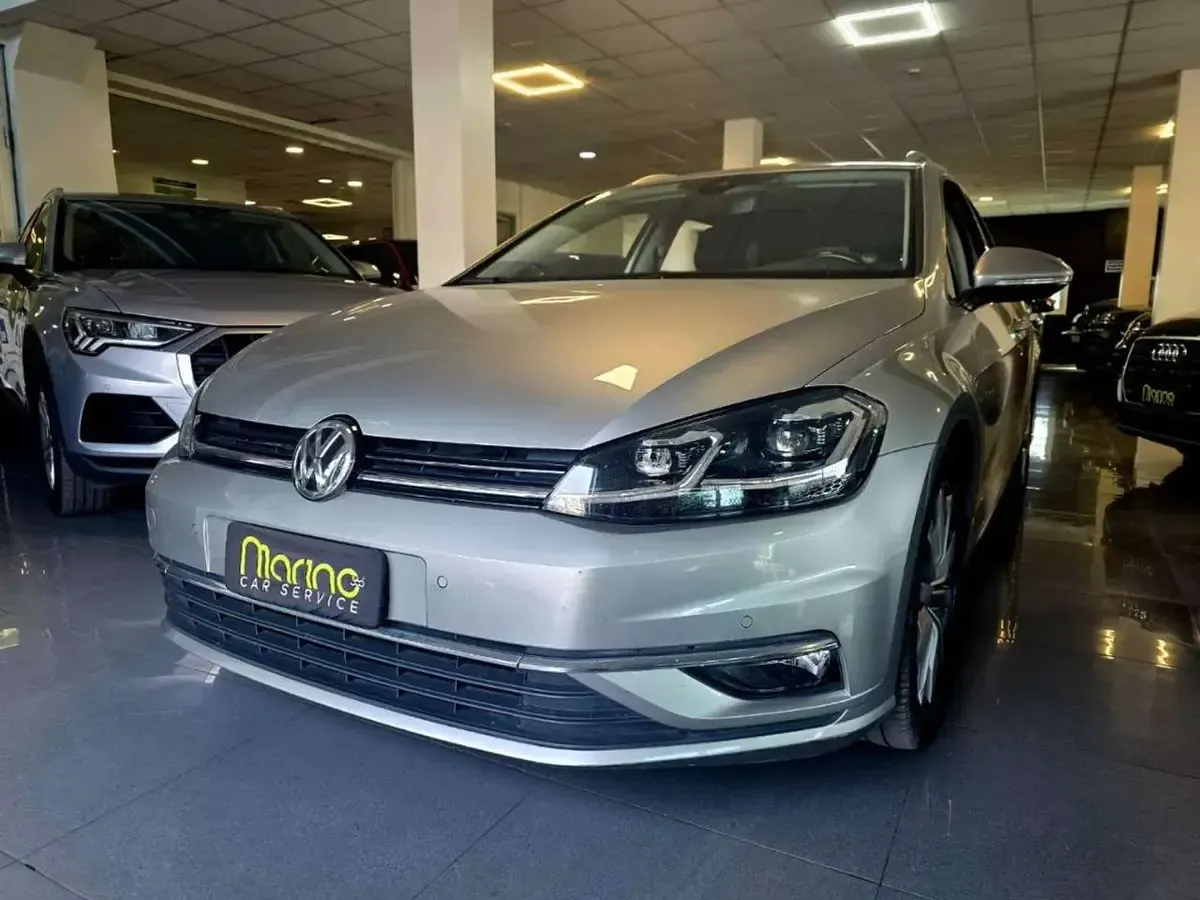 Usata VW Golf VII Executive 116 CV (85 kW) 2020 Grigio chiaro Berlina
