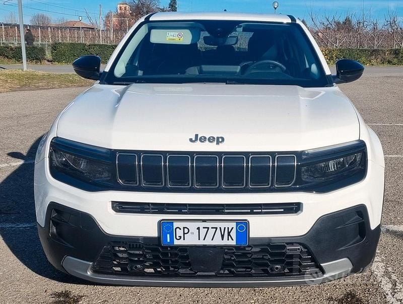 Usata Jeep Avenger 100 CV (73 kW) 2023 Bianco SUV