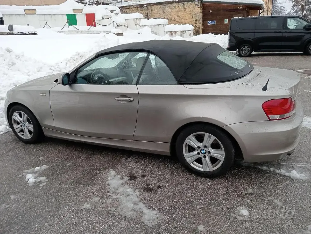 Usata BMW 120 Cabriolet 177 CV (130 kW) 2009 Cabrio