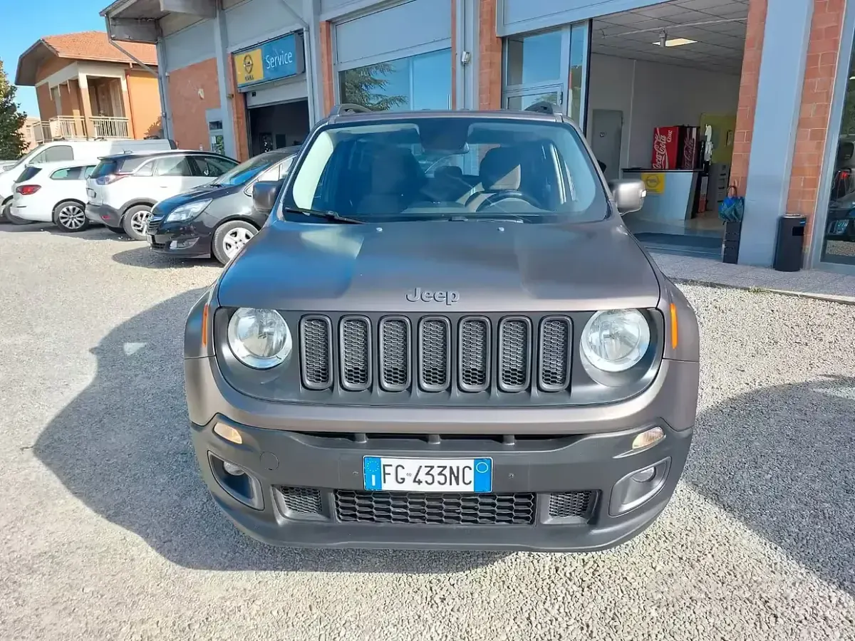 Usata Jeep Renegade Longitude 140 CV (102 kW) 2016 Grigio SUV