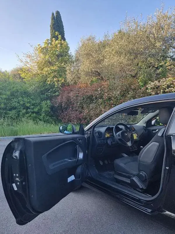 Usata Alfa Romeo MiTo Impression 69 CV (50 kW) 2014 Nero Utilitaria