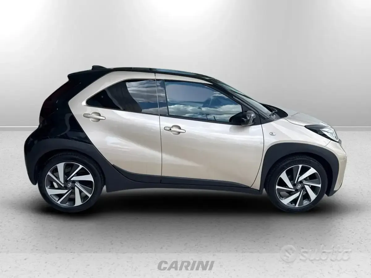 Occasion Toyota Aygo X Lounge 72 ch (52 kW) 2023 Blanc SUV
