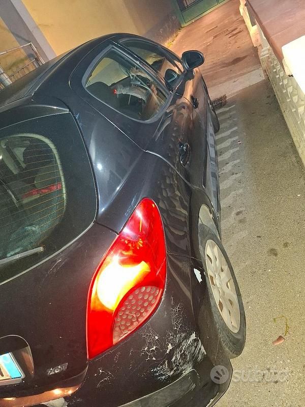 Usata Peugeot 207 88 CV (64 kW) 2007 Nero Berlina