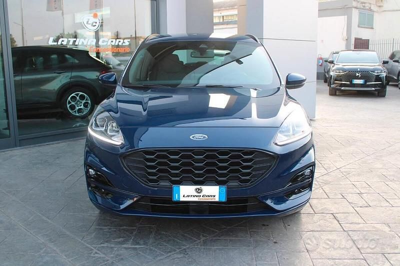 Usata Ford Kuga ST-Line 120 CV (88 kW) 2023 Blu/azzurro(met.) SUV