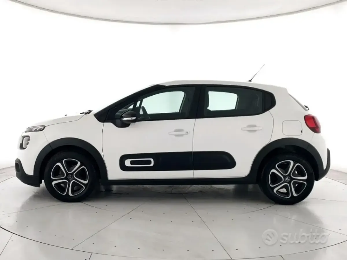 Usata Citroën C3 PureTech 83 CV (61 kW) 2024 Bianco Berlina