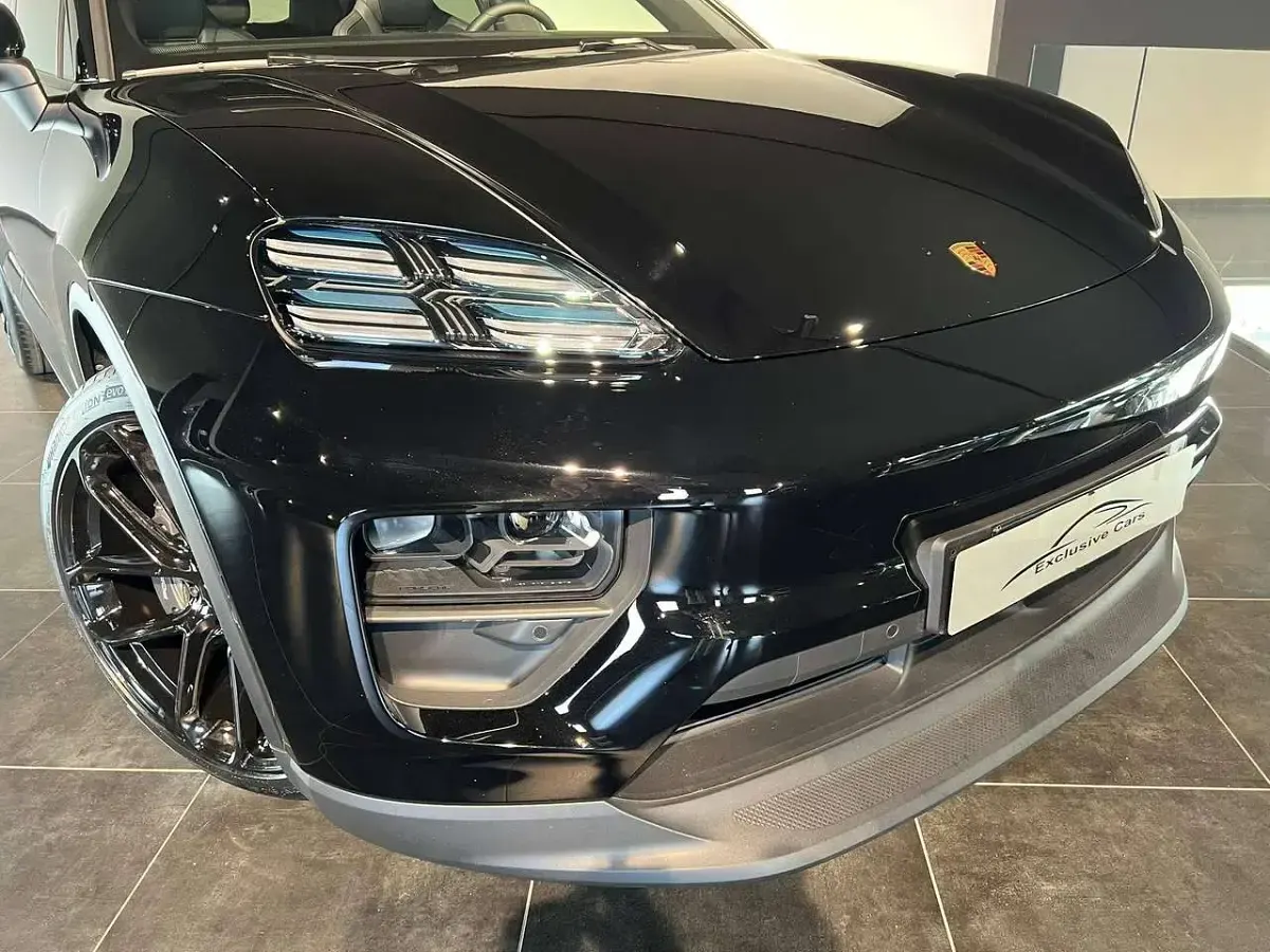 Usata Porsche Macan 144 kW (197 CV) 2024 Nero luxor a1 SUV