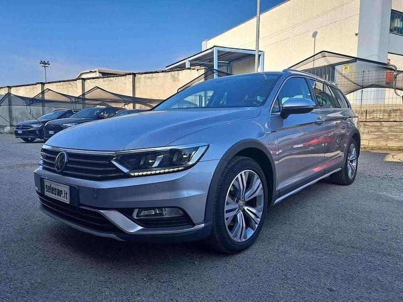 Argento Usata 2019 VW Passat Alltrack Station wagon | 22.000 € (Buon prezzo) - Immagine 1/4