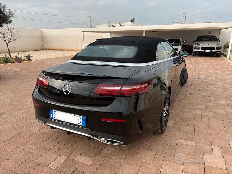 Usata Mercedes E220 Premium 194 CV (142 kW) 2021 Nero Cabrio