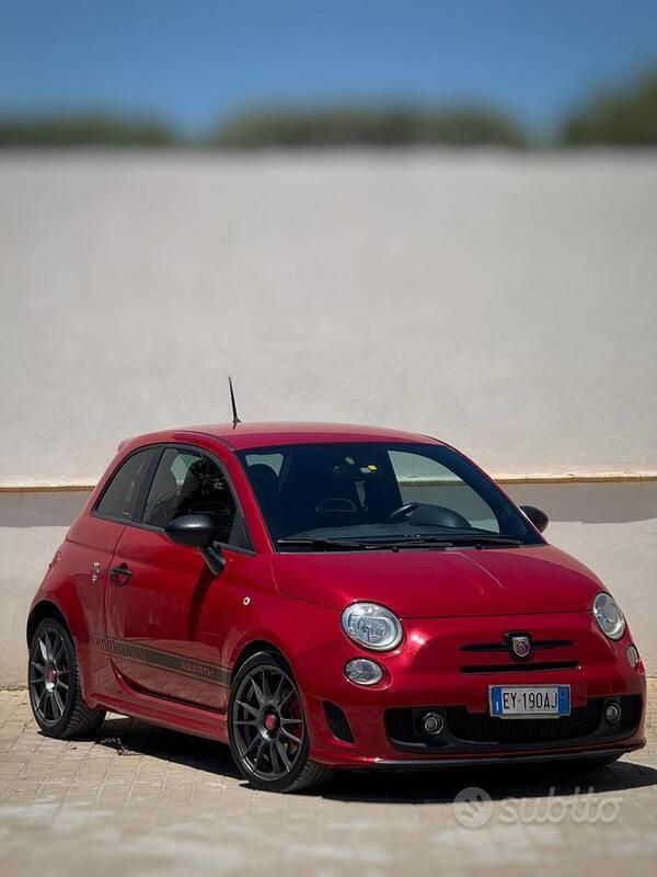 Usata Abarth 500 Custom 135 CV (99 kW) 2014 Rosso Utilitaria
