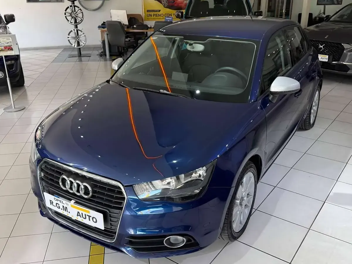 Usata Audi A1 Sportback Ambition 86 CV (63 kW) 2014 Blue mare Utilitaria
