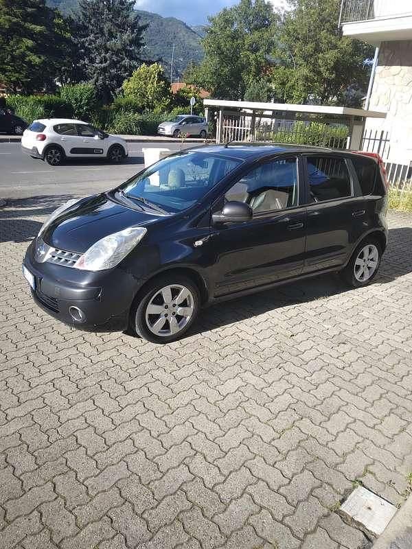 Usata Nissan Note Tekna 86 CV (63 kW) 2007 Nero Utilitaria