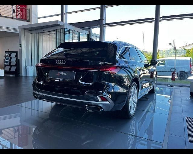 Nuova Audi A5 Advanced 204 CV (150 kW) 2025 Nero mito metallizzato Coupé