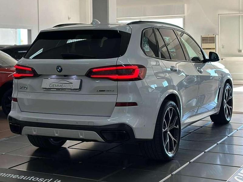 Usata BMW X5 M Sport 286 CV (210 kW) 2022 Mineral white metallic SUV