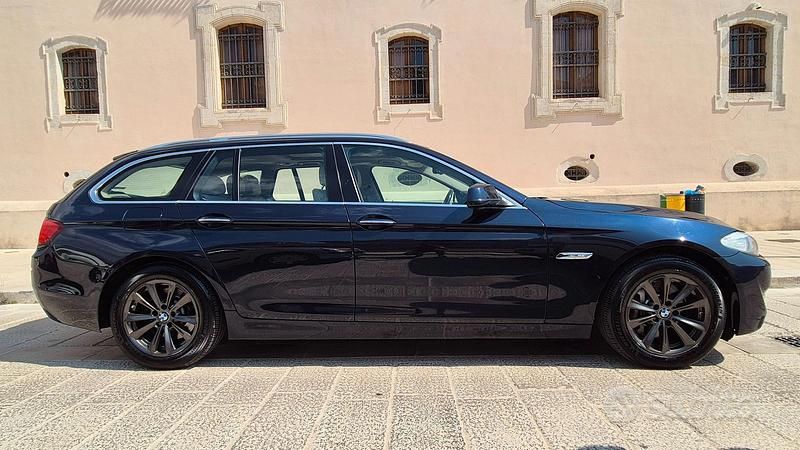 Usata BMW 525 Efficient Dynamics 218 CV (160 kW) 2012 Blu Station wagon