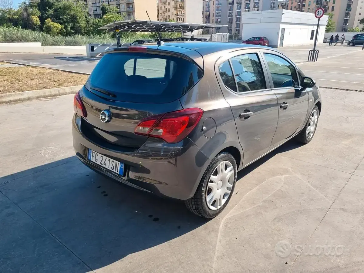 Usata Opel Corsa Innovation 90 CV (66 kW) 2017 Marrone Utilitaria