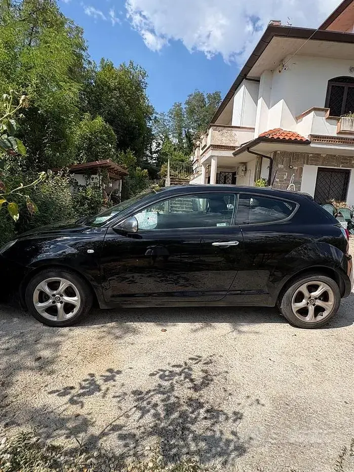 Usata Alfa Romeo MiTo 95 CV (69 kW) 2017 Nero Utilitaria
