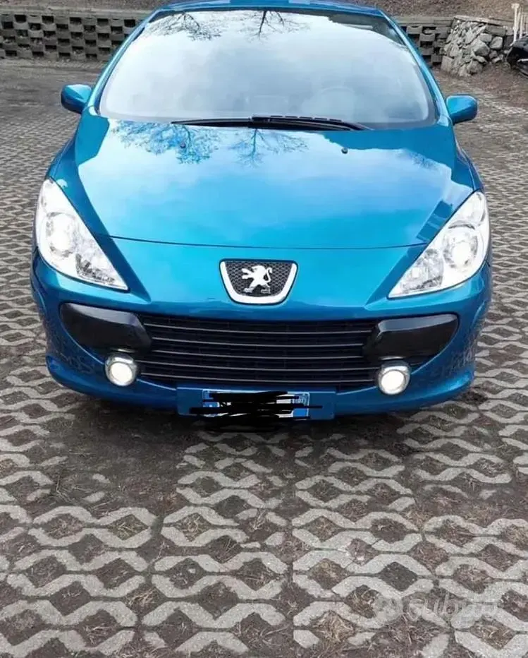 Usata Peugeot 307 CC 109 CV (80 kW) 2007 Cabrio