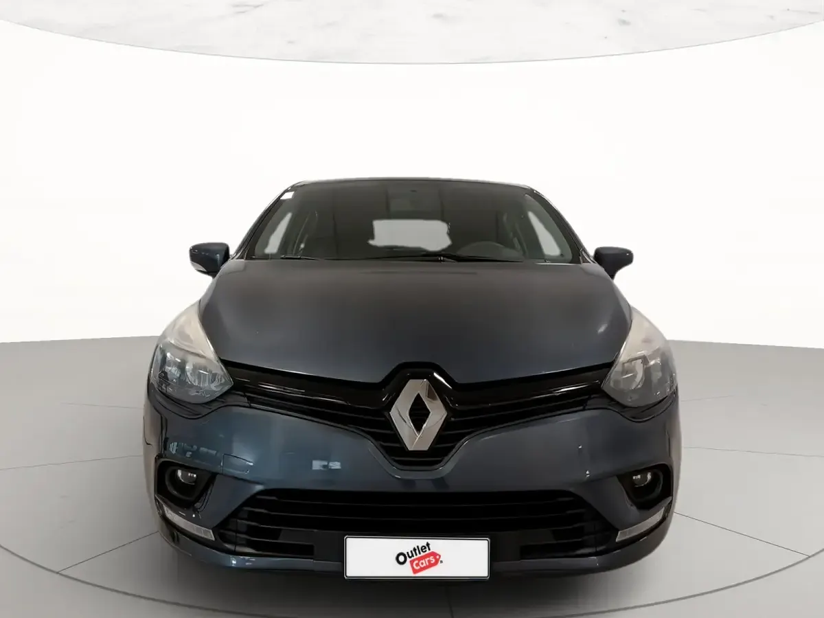 Usata Renault Clio IV Life 90 CV (66 kW) 2017 Grigio metallizzato scuro Berlina