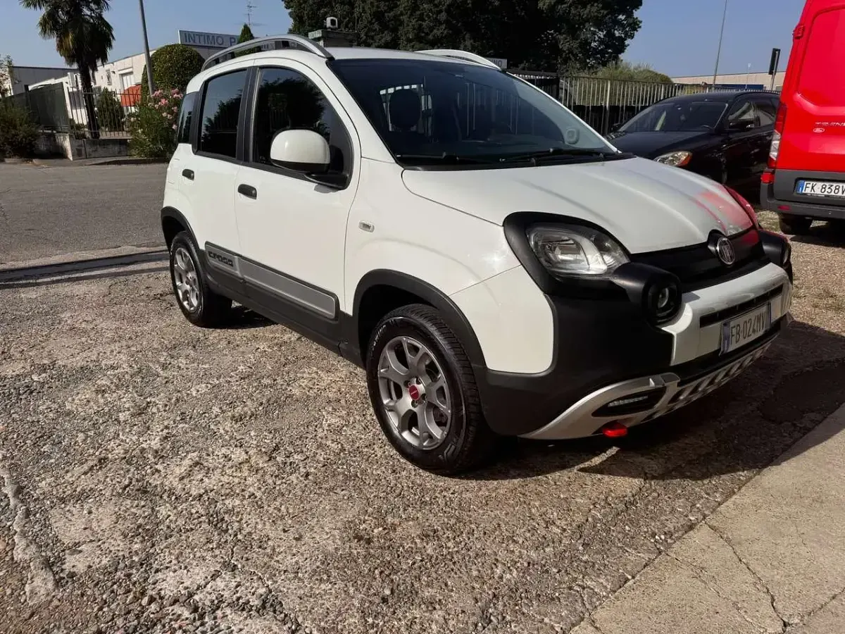 Usata Fiat Panda Cross Cross 95 CV (69 kW) 2015 Bianco Utilitaria