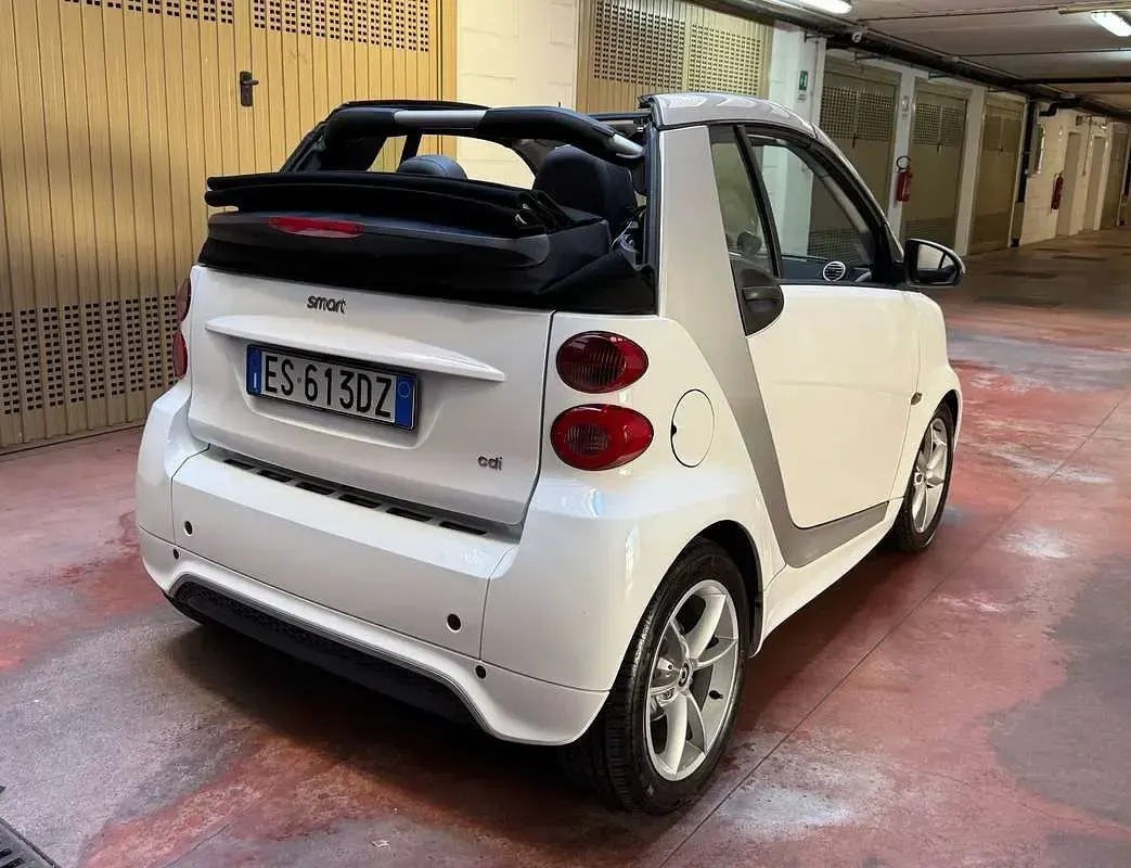 Usata Smart ForTwo Cabrio Pulse 54 CV (39 kW) 2013 Bianco Cabrio