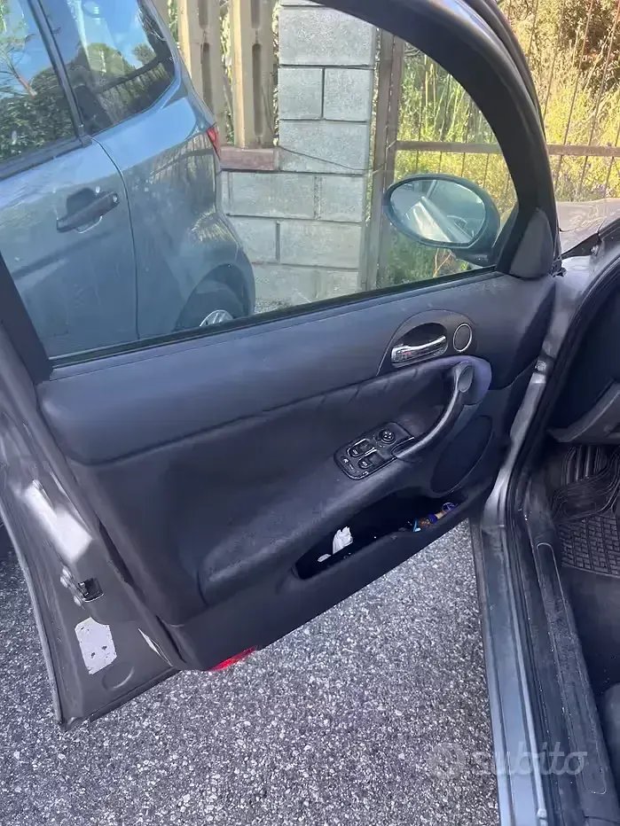 Usata Alfa Romeo 147 2008 Grigio Utilitaria