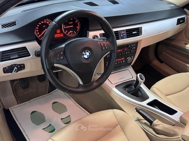 Usata BMW 318 143 CV (105 kW) 2009 Nero Berlina