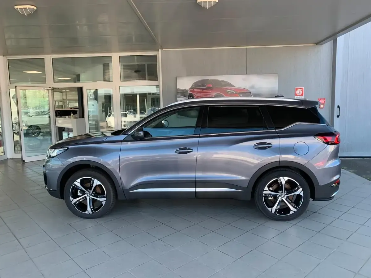 Usata DR DR 6.0 149 CV (109 kW) 2023 Grigio SUV