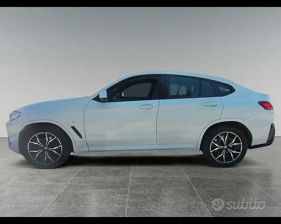 Usata BMW X4 M Sport 190 CV (139 kW) 2021 Alpin white pastello SUV