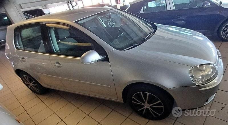 Usata VW Golf V Comfortline 105 CV (77 kW) 2007 Grigio Berlina